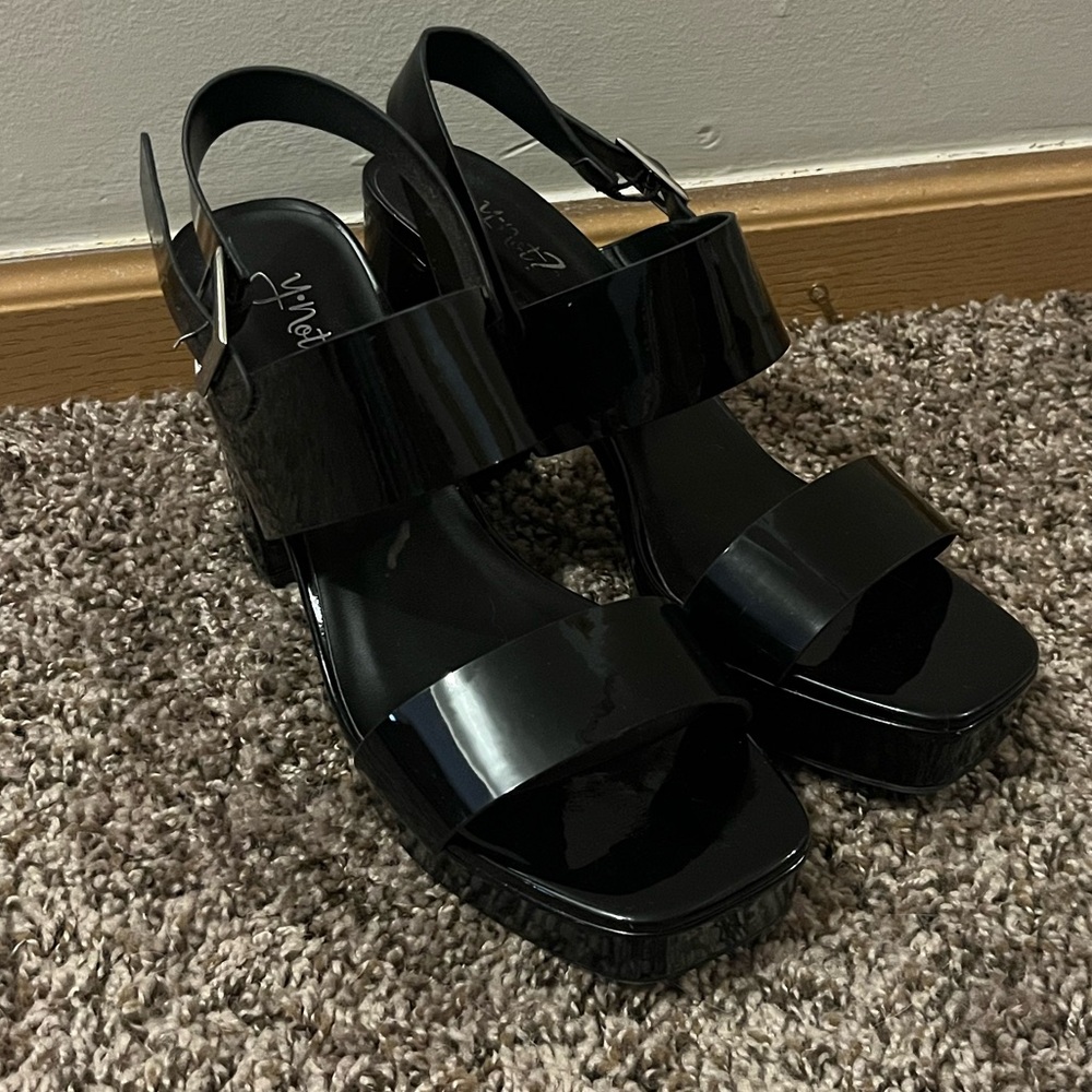 y•not? Jaylen Chunky Platform Sandals—Size 9/M Width